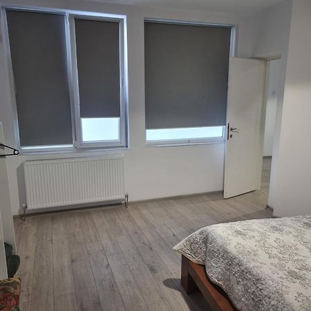 Hotel Casa Musceleana Câmpulung Zewnętrze zdjęcie
