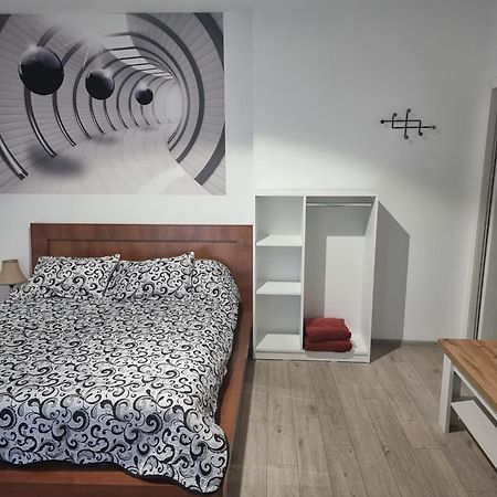 Hotel Casa Musceleana Câmpulung Zewnętrze zdjęcie