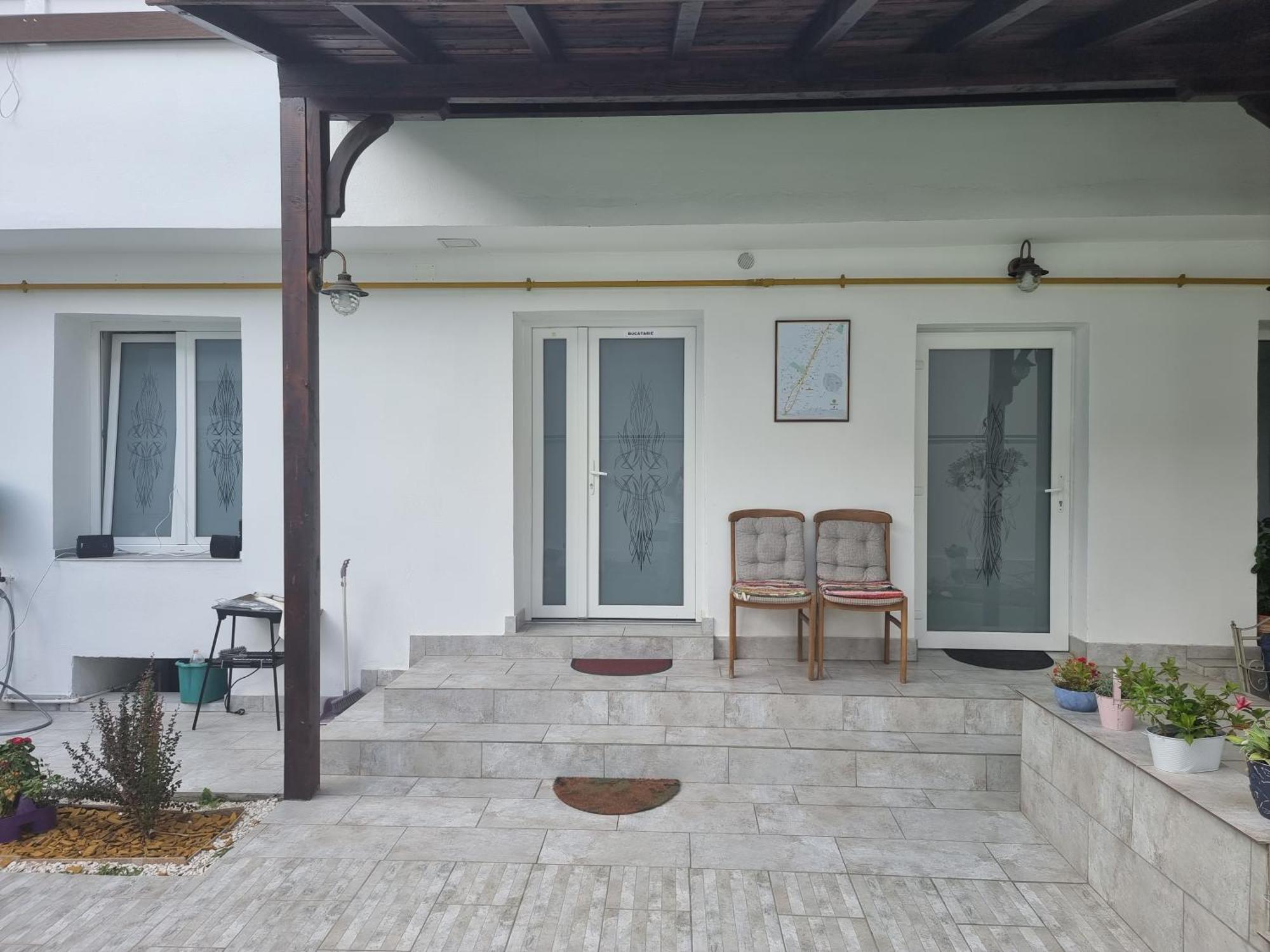 Hotel Casa Musceleana Câmpulung Zewnętrze zdjęcie
