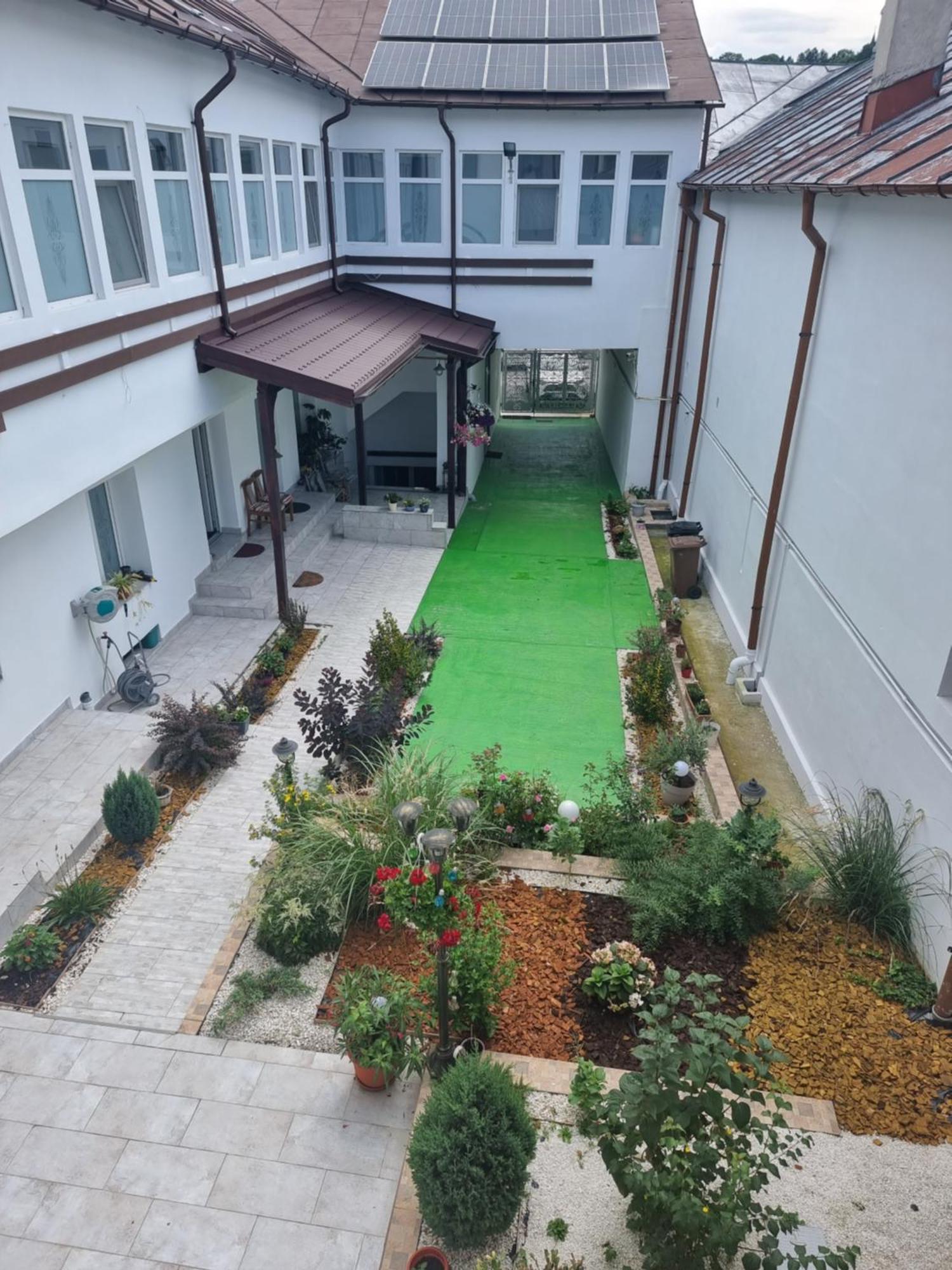 Hotel Casa Musceleana Câmpulung Zewnętrze zdjęcie