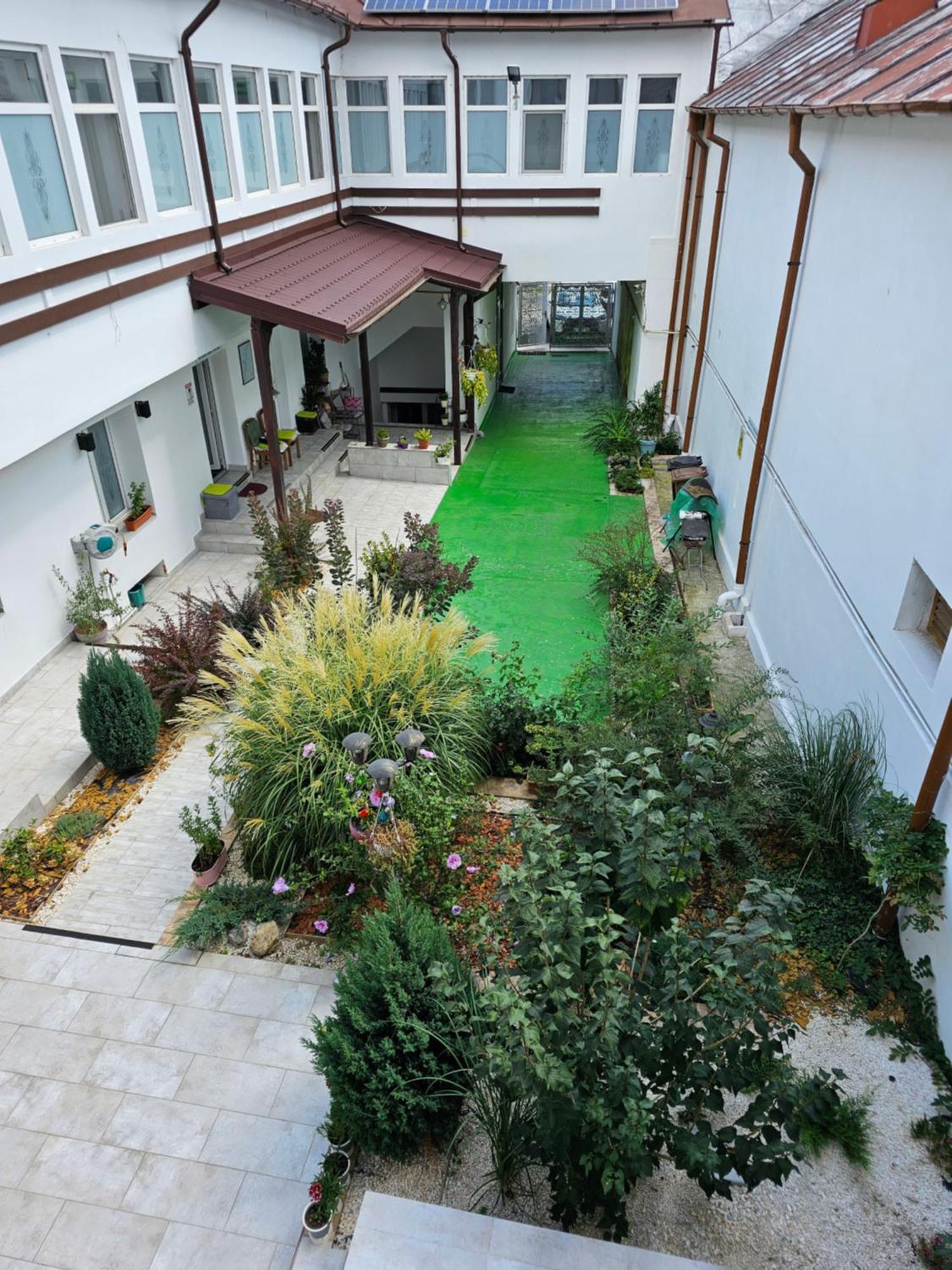Hotel Casa Musceleana Câmpulung Zewnętrze zdjęcie